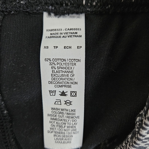 Nike Athletic Legging Black Daisy Floral High Rise Pull On Workout XS - Picture 6 of 7